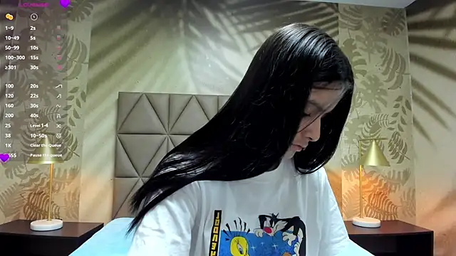 Snapshot of AnneDixie chatting on 05-09-26, 03:01 AnneDixie online show from 05-09-26, 03:01