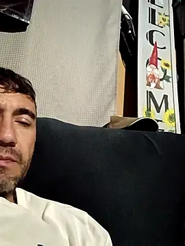 prettyboi6992 online show from 04-07-26, 07:53