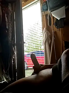 prettyboi6992 online show from 04-13-26, 04:12