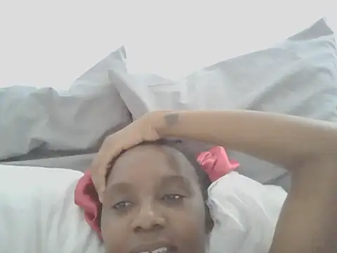 Sexxybella27 online show from 11-08-25, 03:12