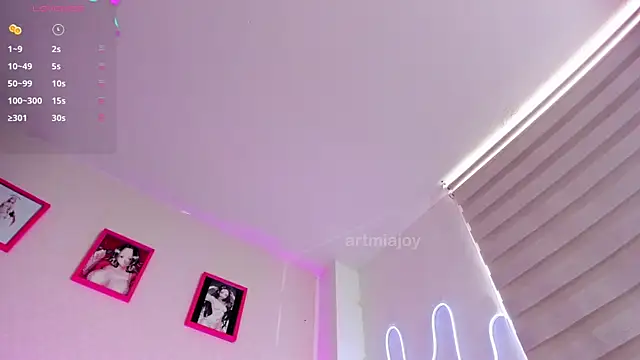 artmiaa online show from 03-22-26, 01:58