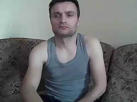 Snapshot of suarez1235 chatting on 02-16-26, 11:06 suarez1235 online show from 02-16-26, 11:06