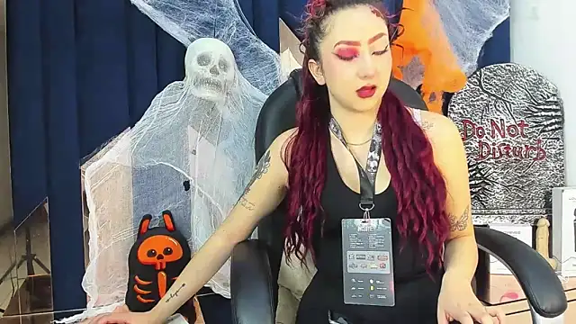 Barbie girl 69 online show from 10-31-25, 02:29