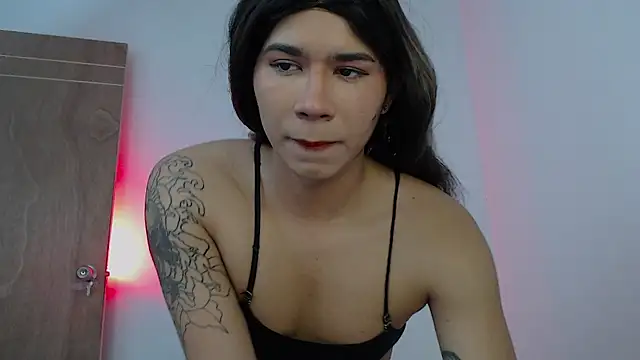 Snapshot of Moon_Foxxy chatting on 07-19-26, 08:45 Moon Foxxy online show from 07-19-26, 08:45