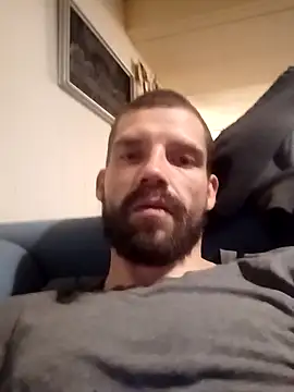 Snapshot of RuleMasterX chatting on 11-19-25, 12:43 RuleMasterX online show from 11-19-25, 12:43