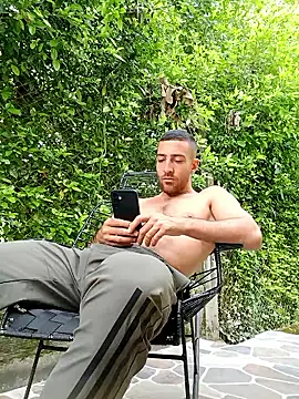 Snapshot of sebasxx97 chatting on 04-28-26, 03:17 sebasxx97 online show from 04-28-26, 03:17