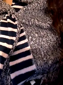 Snapshot of Zanoba-16 chatting on 12-16-25, 08:08 Zanoba-16 online show from 12-16-25, 08:08