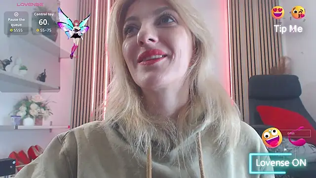 RileyLanna online show from 11-12-25, 12:22