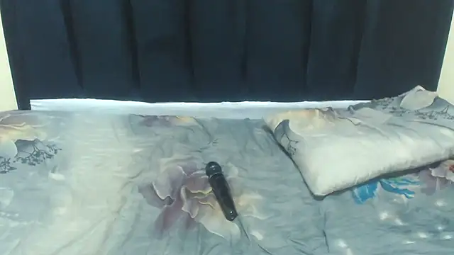 EBONY WILD ASS online show from 10-31-25, 06:58