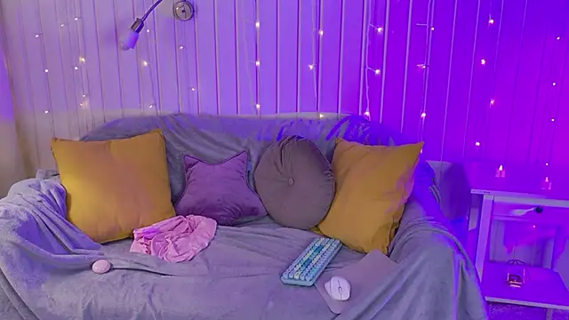 Beatrica Klein online show from 03-22-26, 03:59