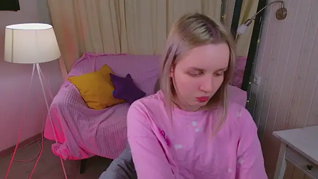 Beatrica Klein online show from 03-23-26, 03:27