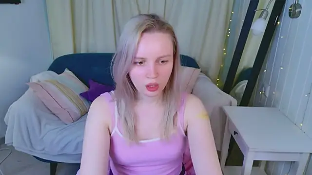 Beatrica Klein online show from 03-31-26, 03:56