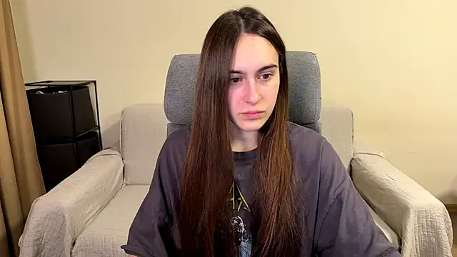 AliceKolltt online show from 04-06-26, 08:32