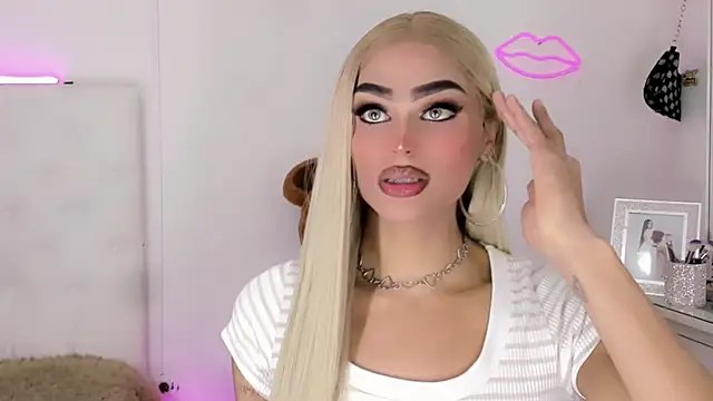 Snapshot of amal_baddell chatting on 02-05-26, 04:39 amal baddell online show from 02-05-26, 04:39