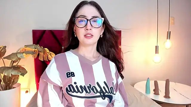 Emilywatsonn online show from 02-18-26, 12:28