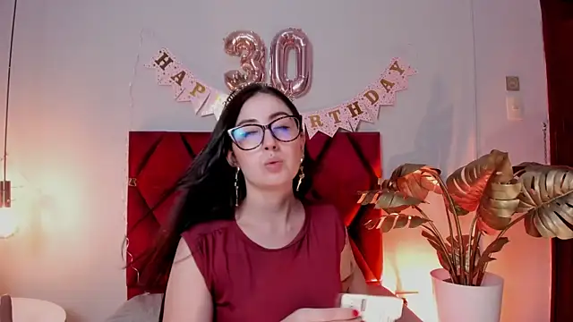 Emilywatsonn online show from 05-22-26, 12:40