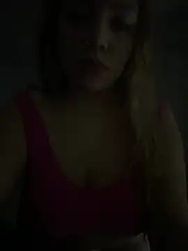 Snapshot of Samaantha-White chatting on 06-19-26, 10:08 Samaantha-White online show from 06-19-26, 10:08