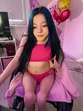 MiniSophiaa online show from 03-02-26, 07:09