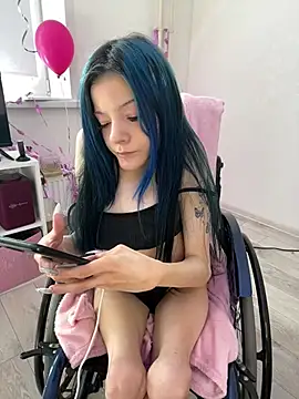 MiniSophiaa online show from 03-17-26, 07:44