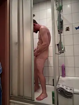 Snapshot of Bennyben8604 chatting on 02-13-25, 08:03 Bennyben8604 online show from 02-13-25, 08:03