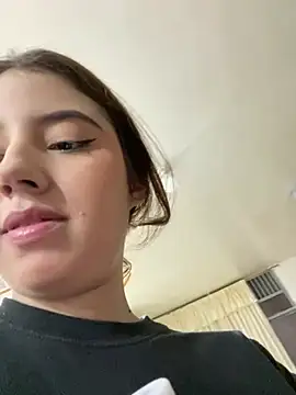 Lia sex69 online show from 02-04-25, 11:49