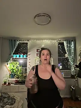 Snapshot of sylviahhh chatting on 07-03-26, 02:40 sylviahhh online show from 07-03-26, 02:40