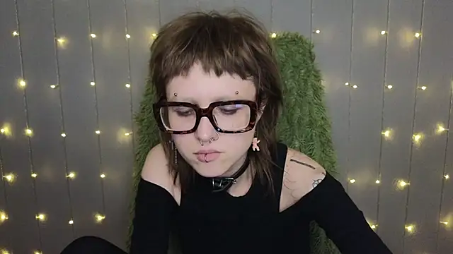 kortny yo online show from 12-08-24, 05:01