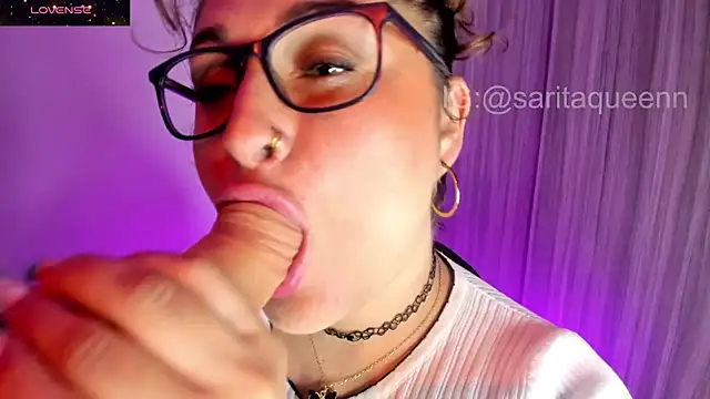 saara queen  online show from 11-18-25, 01:33