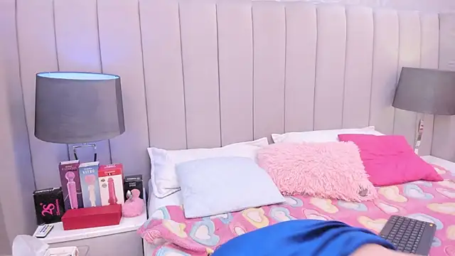 Kendaal Doshi online show from 12-02-25, 01:05