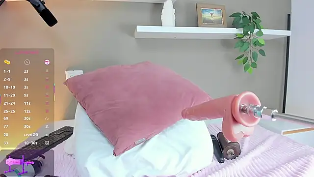 ashley nicoll online show from 12-03-25, 07:12