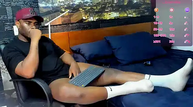 Snapshot of thomas_santtos1 chatting on 02-19-25, 11:04 thomas santtos1 online show from 02-19-25, 11:04