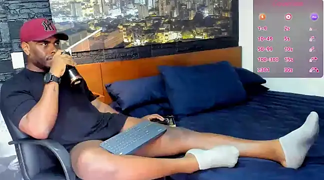 Snapshot of thomas_santtos1 chatting on 02-23-25, 01:21 thomas santtos1 online show from 02-23-25, 01:21