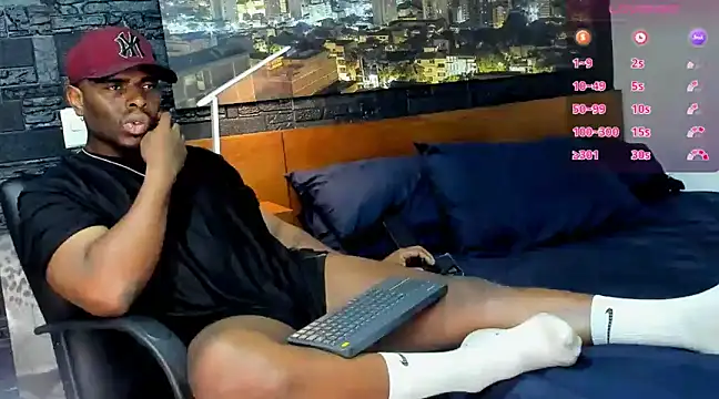 Snapshot of thomas_santtos1 chatting on 03-17-25, 11:32 thomas santtos1 online show from 03-17-25, 11:32