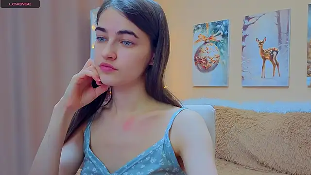 Snapshot of AstoriyaNight chatting on 02-05-26, 10:31 AstoriyaNight online show from 02-05-26, 10:31