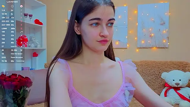 Snapshot of AstoriyaNight chatting on 02-13-26, 09:05 AstoriyaNight online show from 02-13-26, 09:05