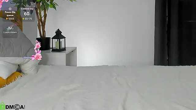 Snapshot of Naomi_B1ack chatting on 03-30-26, 12:33 Naomi B1ack online show from 03-30-26, 12:33