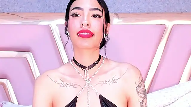 Eva Benely online show from 01-22-25, 10:40