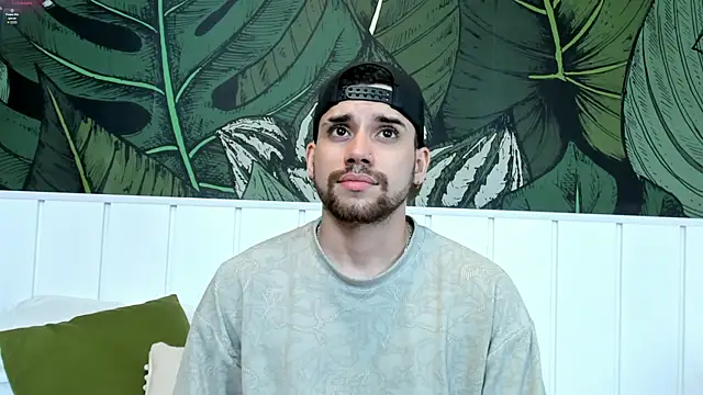 Snapshot of Mike_montoya1 chatting on 11-28-25, 05:48 Mike montoya1 online show from 11-28-25, 05:48