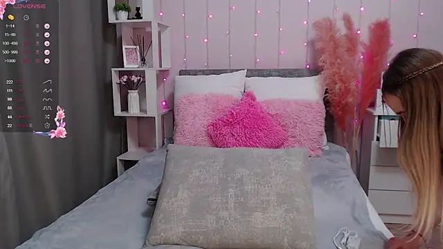 Snapshot of PornoGirlX chatting on 02-06-25, 04:21 PornoGirlX online show from 02-06-25, 04:21