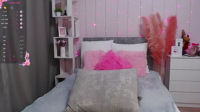 Snapshot of PornoGirlX chatting on 02-25-25, 01:41 PornoGirlX online show from 02-25-25, 01:41