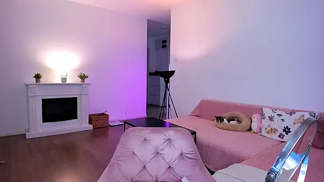 AnysaSmith online show from 04-18-26, 08:20