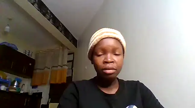 hunnybee007 online show from 03-14-25, 07:55