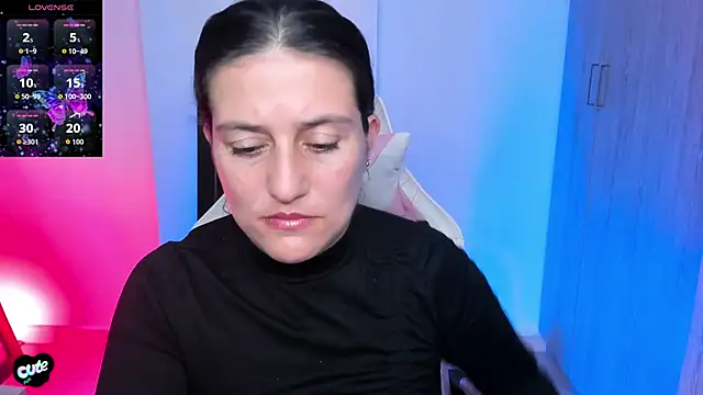 Saskyaa online show from 11-28-25, 02:47