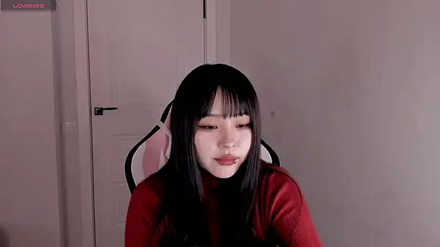 hee young11 online show from 11-11-25, 02:33