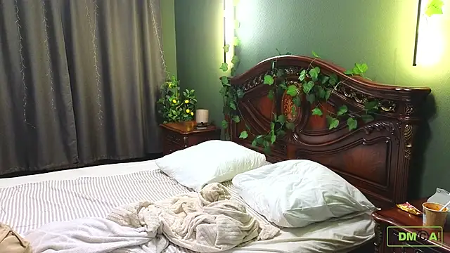 Charlotte wow online show from 11-10-25, 09:25