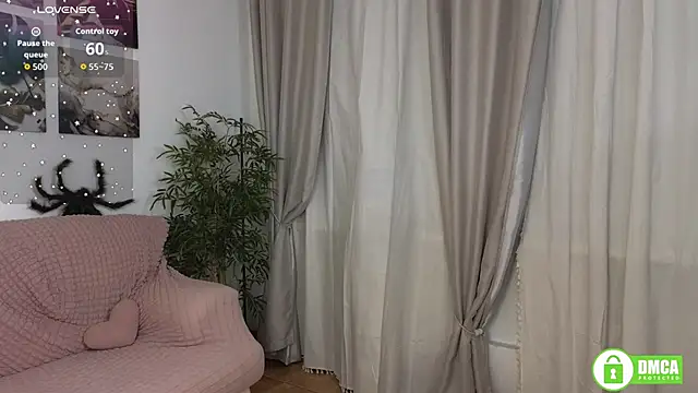 Charlotte wow online show from 11-21-25, 10:08