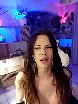 Luna Kitanna online show from 03-22-25, 03:41