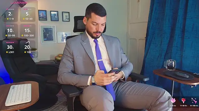 Snapshot of HenryBenso chatting on 04-25-26, 05:54 HenryBenso online show from 04-25-26, 05:54