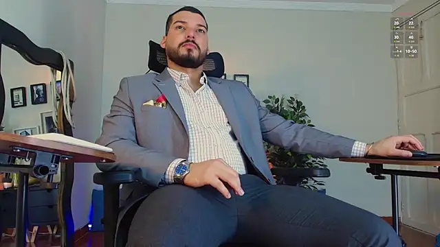 Snapshot of HenryBenso chatting on 05-21-26, 08:27 HenryBenso online show from 05-21-26, 08:27