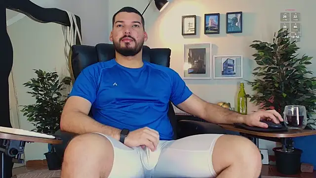 Snapshot of HenryBenso chatting on 06-03-26, 12:41 HenryBenso online show from 06-03-26, 12:41